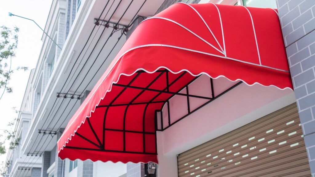 Toldo para Comércio em Fortaleza: Por Que Investir e Quais as Opções